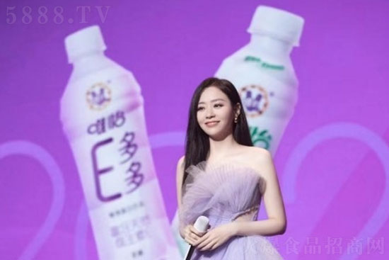 牽手張靚穎開啟“唯怡E多多”美膚飲品新風尚 牽手張靚穎開啟“唯怡E多多”美膚飲品新風尚