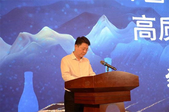 品類多樣化趨勢來臨,四特酒用“傳統(tǒng)”和“現(xiàn)代”講好江西白酒故事 品類多樣化趨勢來臨,四特酒用“傳統(tǒng)”和“現(xiàn)代”講好江西白酒故事