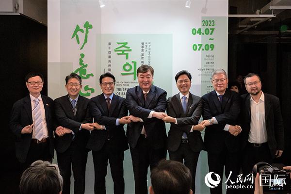 第十四屆光州雙年展中國館開幕式7日在韓國光州隱巖美術(shù)館舉行。人民網(wǎng)記者 馬菲攝