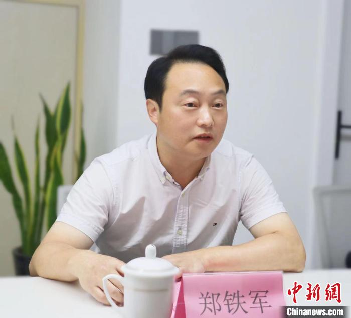 寧德市臺(tái)港澳辦主任鄭鐵軍講話?！窃式?攝