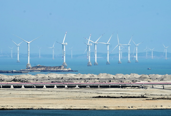 2021年3月9日，三峽福清興化灣海上風(fēng)電場。新華社記者 林善傳 攝