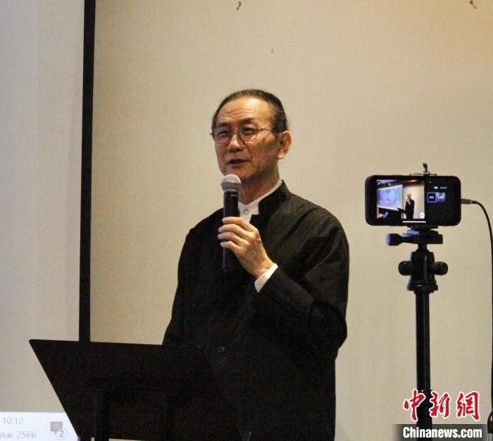 泰國泰中商務(wù)委員會(huì)主席邱威功致辭。<a target='_blank' href='/' _fcksavedurl='/'><p  align=