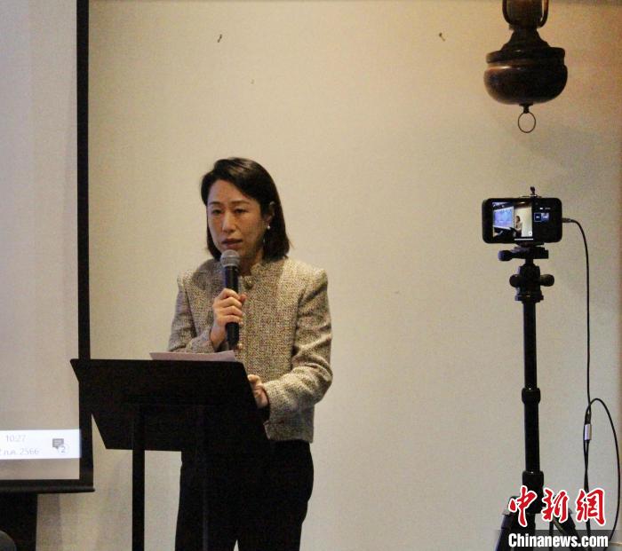 中國駐泰國大使館經(jīng)濟(jì)商務(wù)處參贊張瀟瀟致辭。<a target='_blank' href='/' _fcksavedurl='/'><p  align=