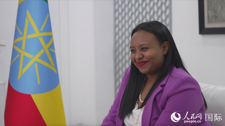 萊利斯接受人民網(wǎng)專訪。人民網(wǎng)記者 劉寧攝