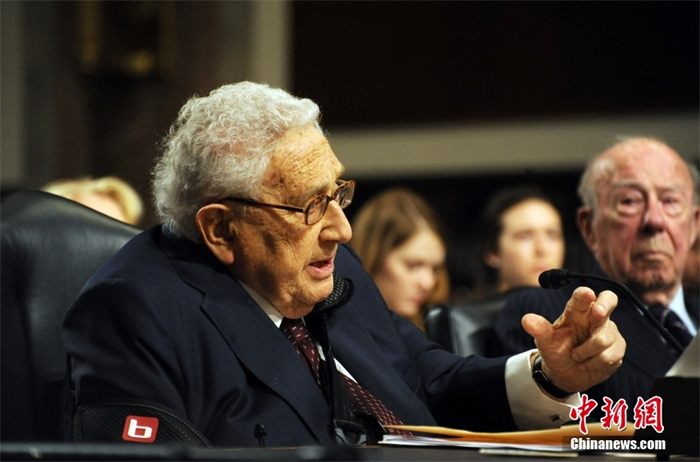 基辛格當地時間2015年1月29日在華盛頓出席國會聽證會時闡述了他對中國崛起的看法。<a target='_blank' href='/' _fcksavedurl='/'><p  align=