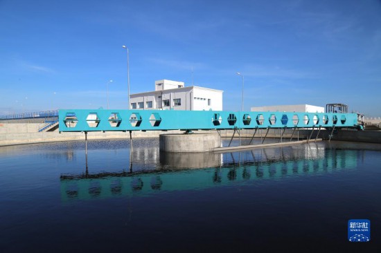 這是11月28日在突尼斯蘇塞市拍攝的中企承接建造的哈姆敦污水處理站一角。新華社記者 黃靈 攝