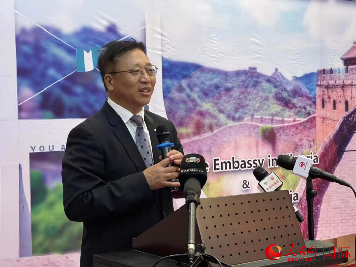 中國駐尼日利亞大使崔建春發(fā)表主旨演講。人民網(wǎng)記者 姜宣攝