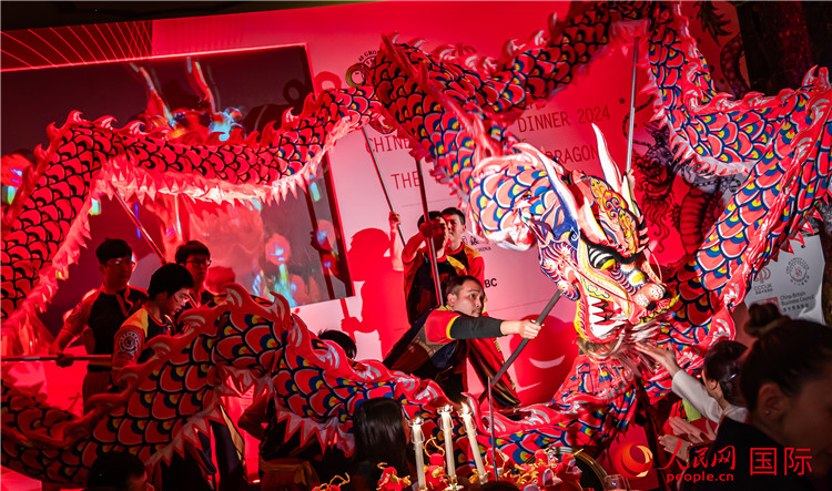 “共慶中國(guó)年 共享新機(jī)遇”破冰者新春晚宴現(xiàn)場(chǎng)盛況。人民網(wǎng) 郭錦標(biāo)攝