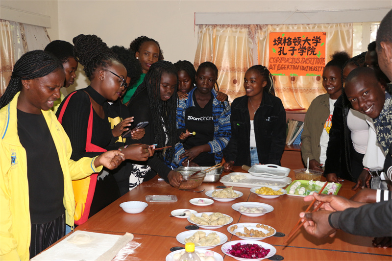 活動現(xiàn)場?？夏醽啺８耦D大學(xué)孔子學(xué)院供圖