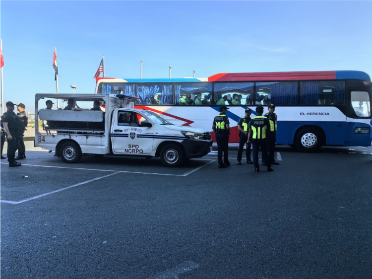 菲反有組織犯罪委員會等部門組織多次聯(lián)合突擊執(zhí)法。駐菲律賓使館供圖