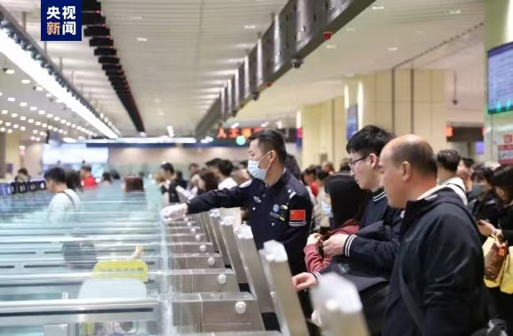 灣區(qū)速評(píng)丨多項(xiàng)數(shù)據(jù)破紀(jì)錄 人才何以在灣區(qū)成潮？