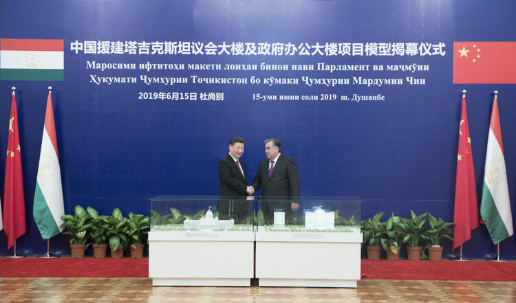 第1視點(diǎn)丨這兩座大樓，見(jiàn)證著中塔友誼