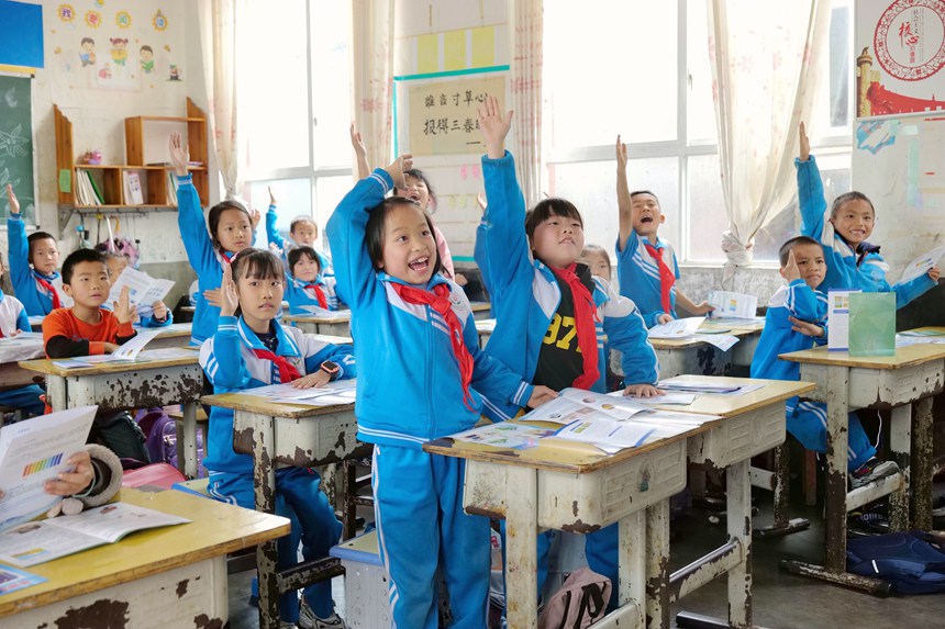 互動(dòng)問(wèn)答環(huán)節(jié)，同學(xué)們正在踴躍答題。