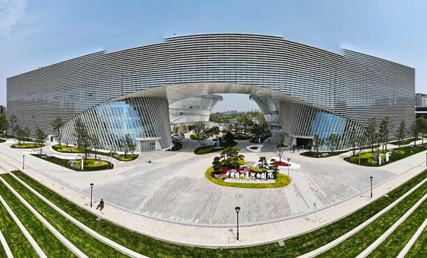 航拍揚(yáng)州運(yùn)河大劇院。孟德龍攝