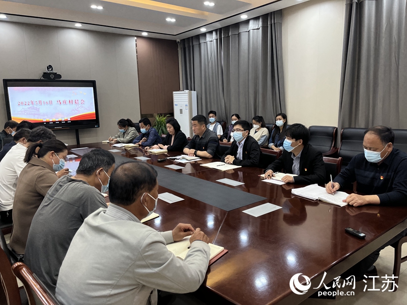 馬莊村以晨會開啟一天的工作。人民網(wǎng) 閆峰攝