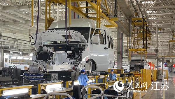 南京依維柯汽車有限公司生產(chǎn)車間。黃啟源攝