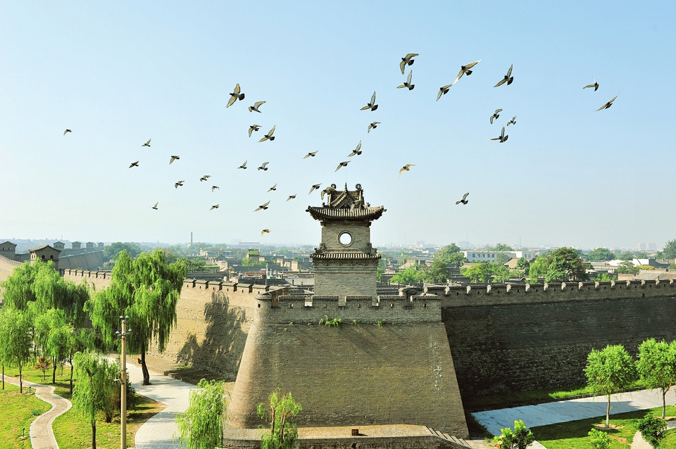 平遙古城在保護(hù)與傳承中煥發(fā)盎然生機(jī)。本報通訊員攝