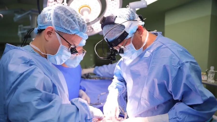 17歲少年咳嗽發(fā)熱15天，找不到感染原因！一查心臟更嚇人！上海醫(yī)生出手→