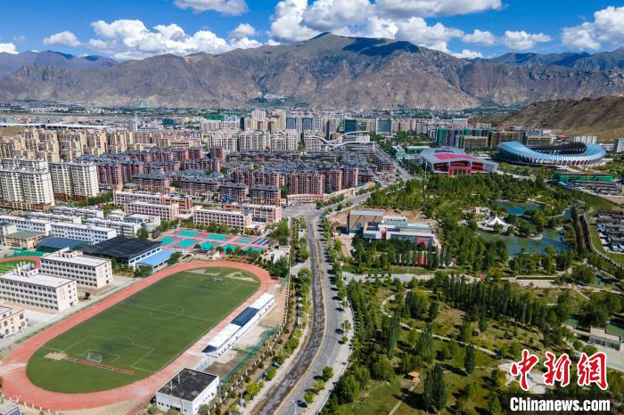 圖為西藏拉薩柳梧新區(qū)?！〗w波 攝