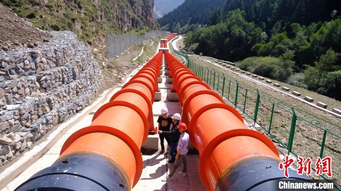 青海引大濟(jì)湟北干渠二期干渠全線(xiàn)試通水渠道總長(zhǎng)317千米