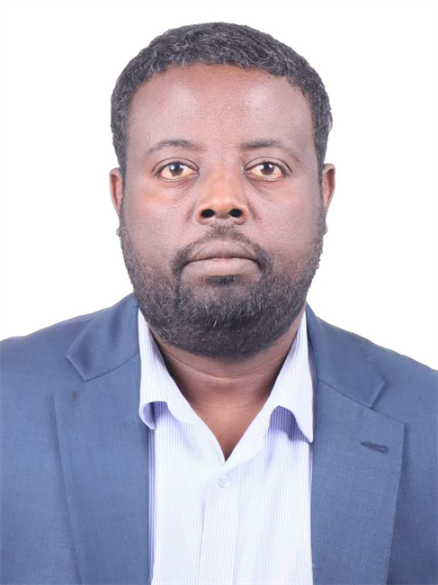 圖為埃塞俄比亞亞的斯亞貝巴大學(xué)政策研究員巴盧·德米西。受訪者供圖