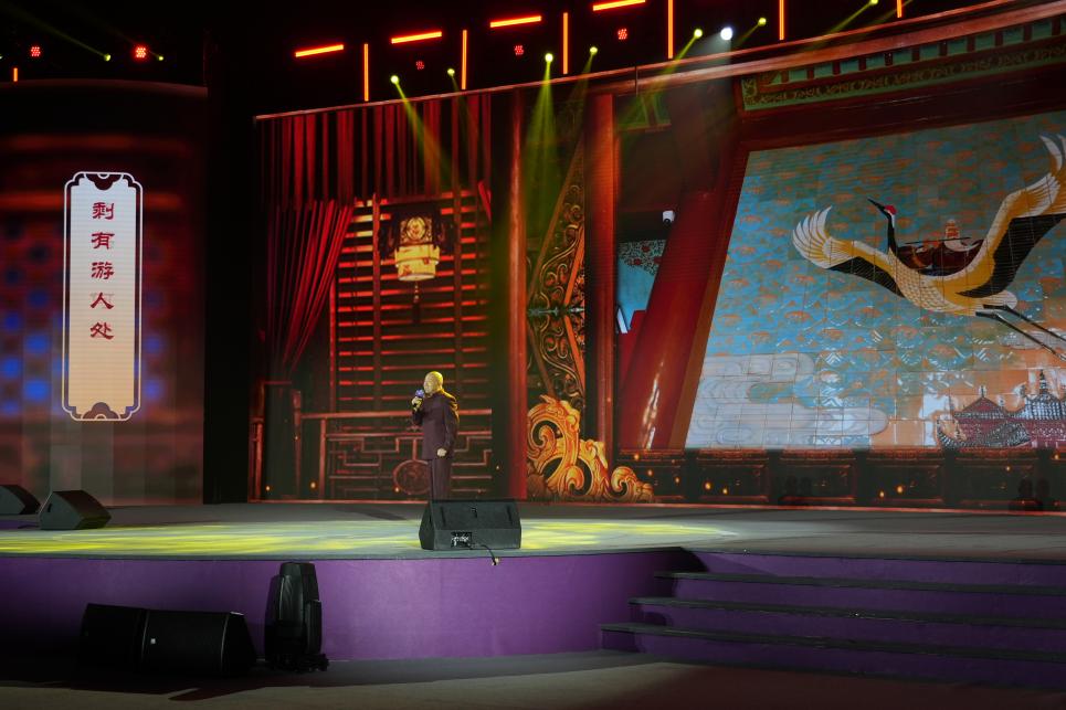 《菩薩蠻·黃鶴樓》節(jié)目現(xiàn)場。人民網(wǎng)記者 于凱攝