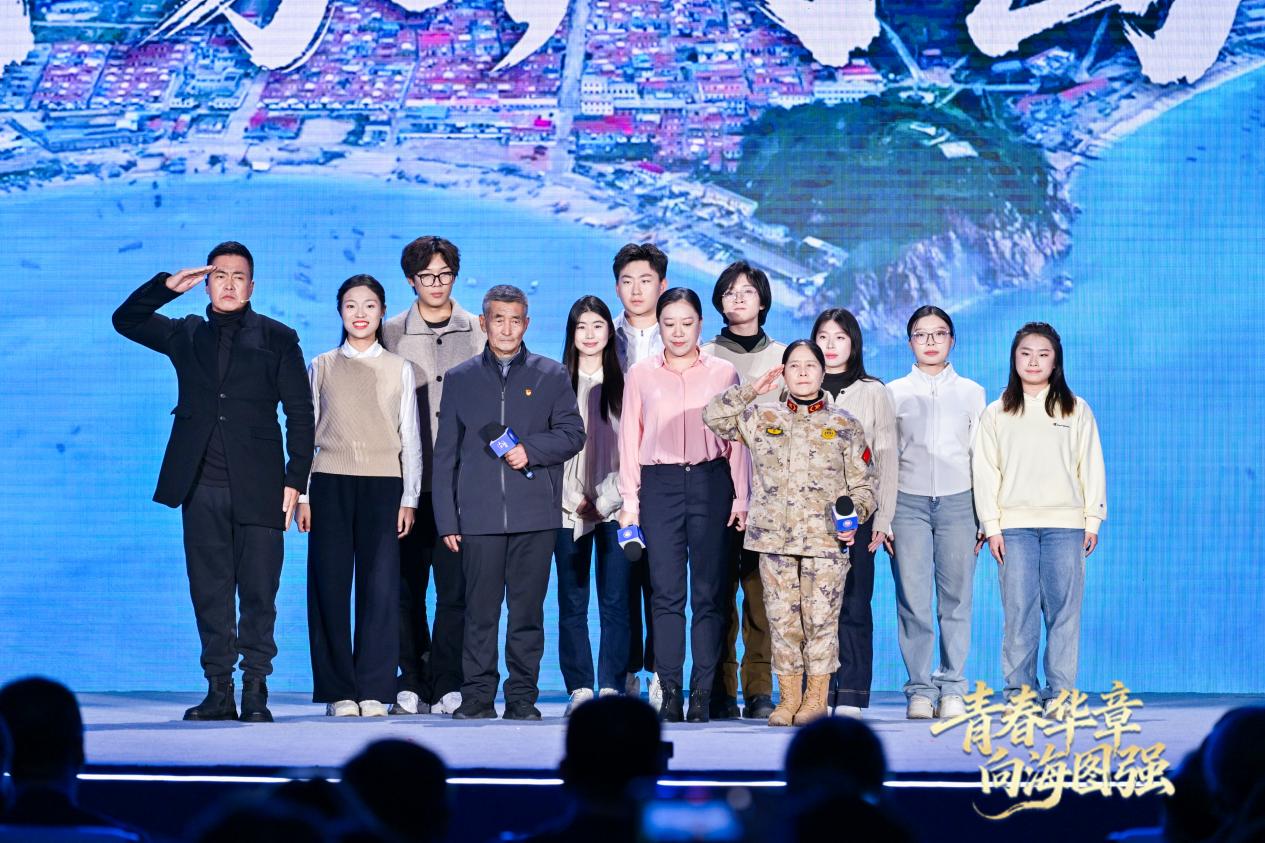 那志東、王仕花、王加輝、秦芳共同講述“平凡中的堅(jiān)守”。主辦方供圖