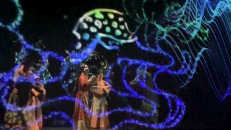 馬王堆復(fù)原動態(tài)展《一念·辛追夢》以多媒體視覺影像，為觀眾提供沉浸式視聽感受。