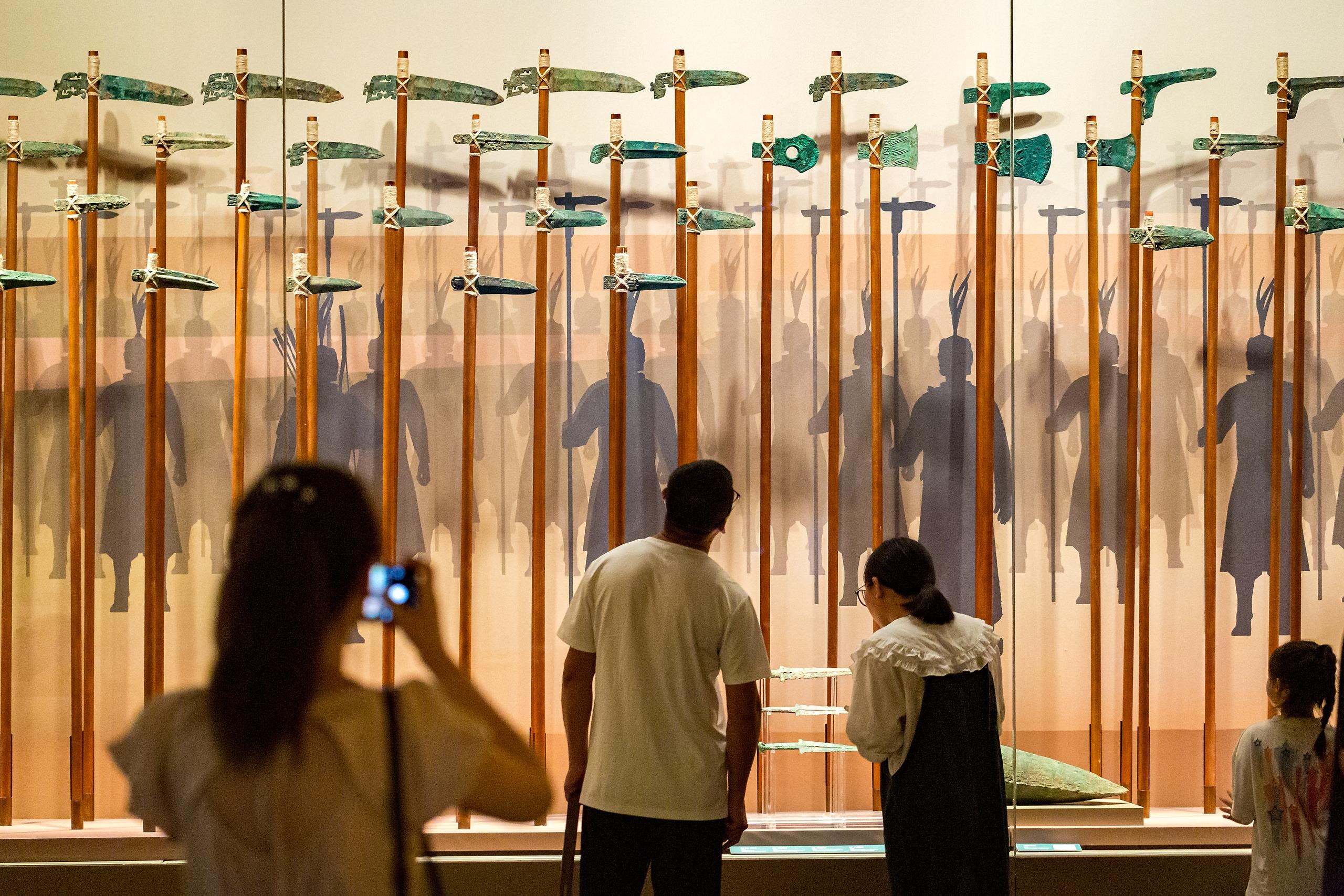 △2024年8月25日，游客在河南省安陽市殷墟博物館參觀。
