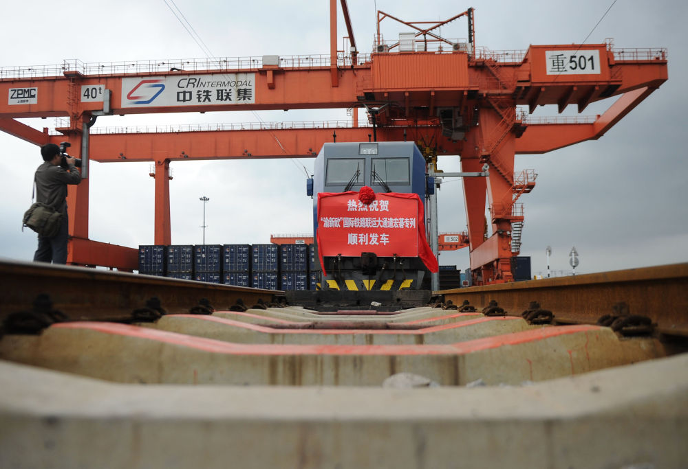 △ 2011年9月22日拍攝的首列“渝新歐”宏碁專列。新華社記者 李健 攝