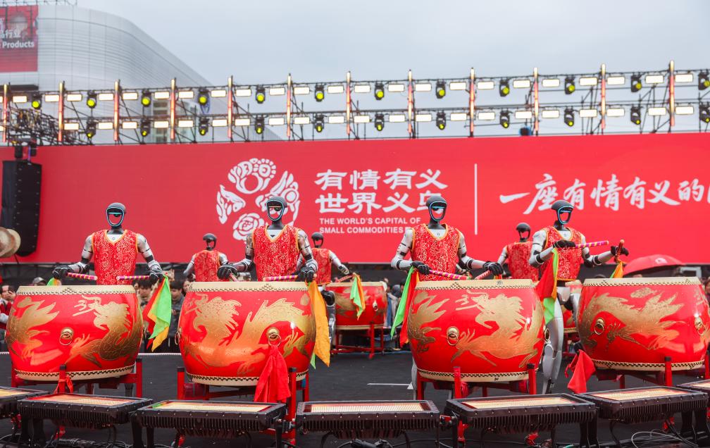 2026年2月28日，義烏全球數(shù)貿(mào)中心舉行新春開市儀式。