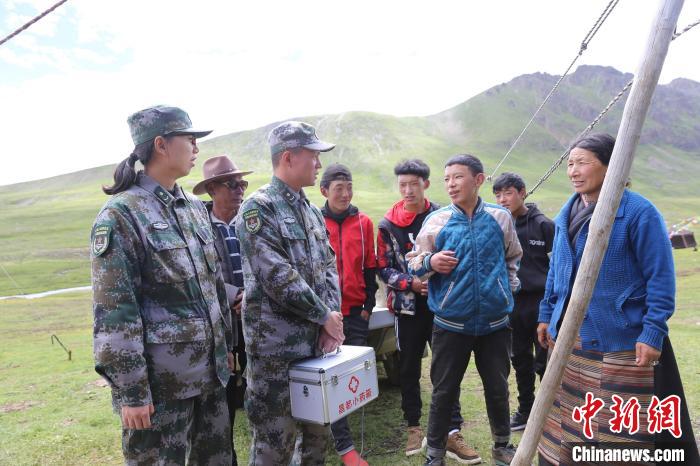 軍醫(yī)朱震宇:勇攀生命禁區(qū)的“舞刀”人