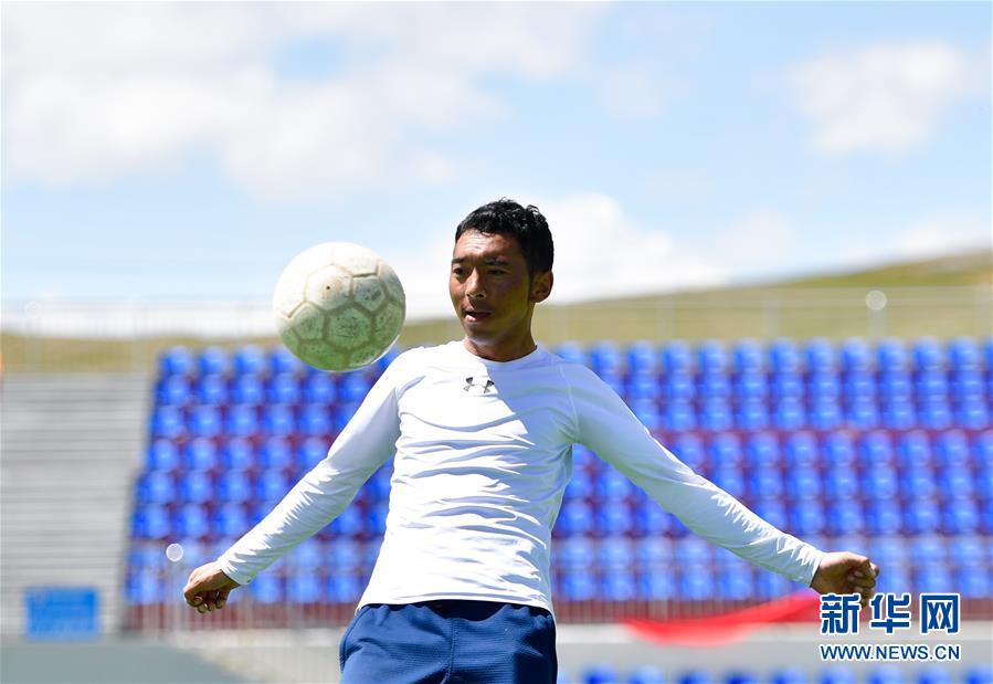 （走向我們的小康生活）（8）青?，敹啵狐S河源的幸福村