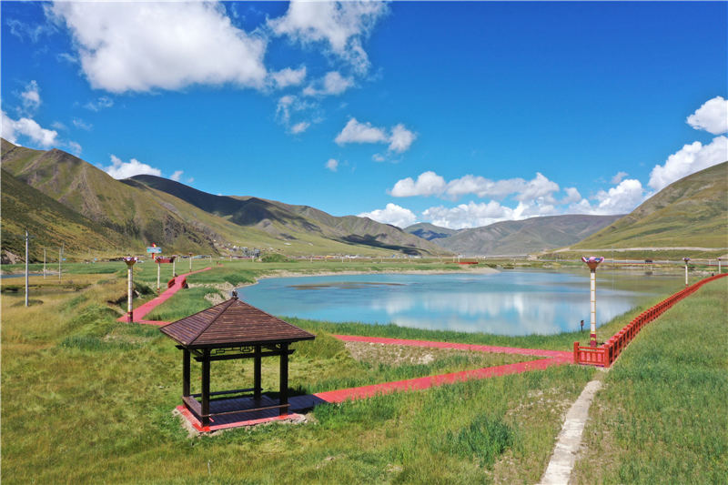 宜牛二村砂場生態(tài)修復后狀況。甘孜州石渠生態(tài)環(huán)境局供圖