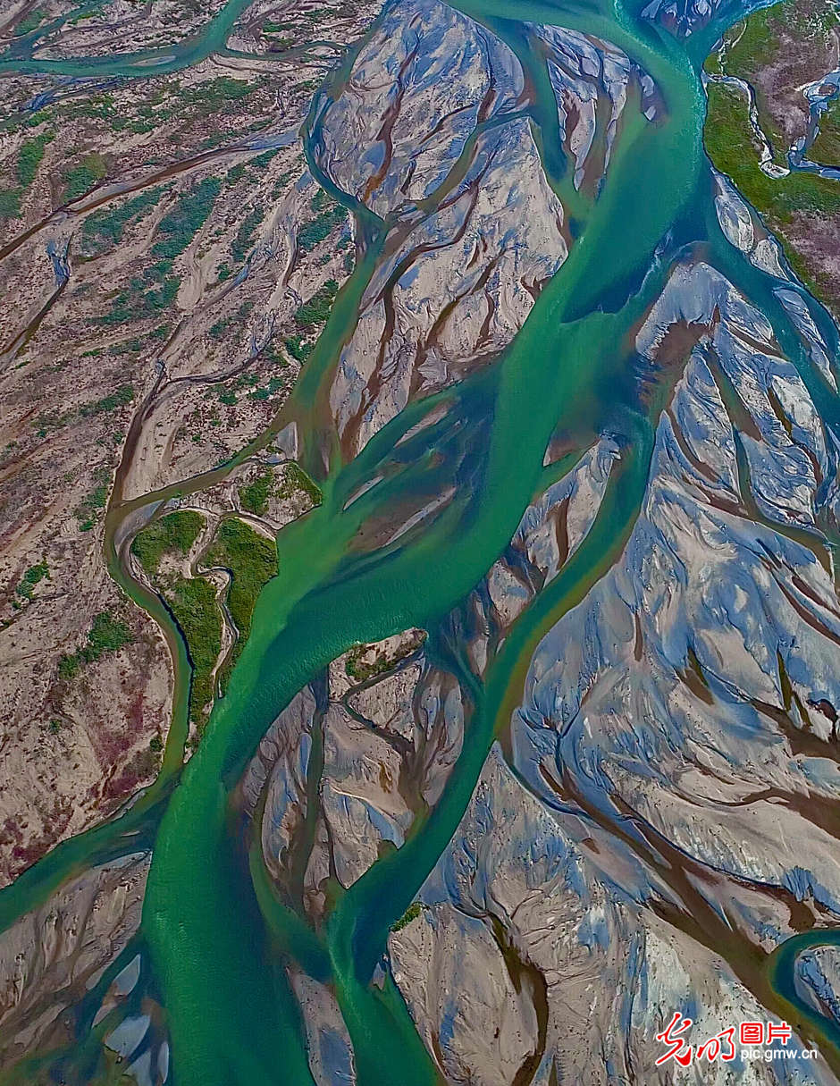 三江源國(guó)家公園正式設(shè)立，這是青海生態(tài)文明建設(shè)的新答卷