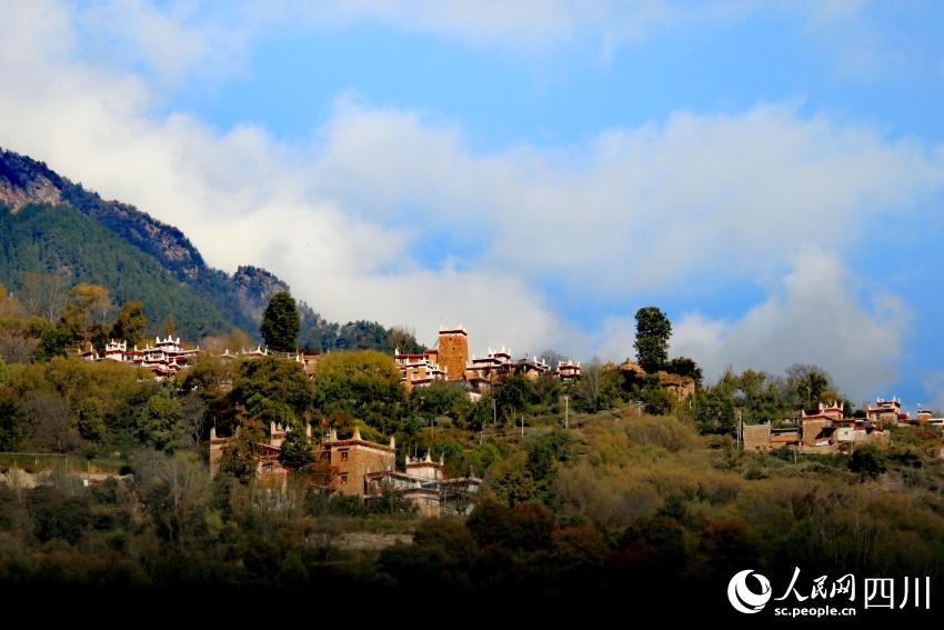 丹巴美景。李永安攝