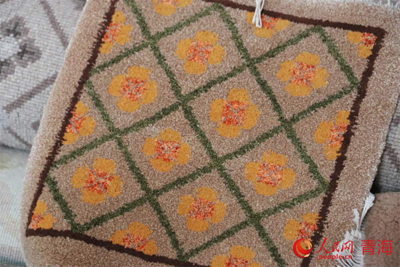 改良后的小坐墊。人民網(wǎng) 況玉攝