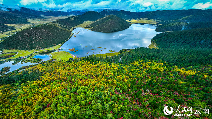 秋日普達措。格瑪攝