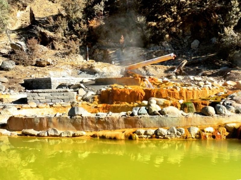 銀恩七星溝溫泉。道孚縣融媒體中心供圖