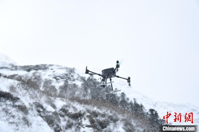 圖為無人機檢跡?！〗有?攝