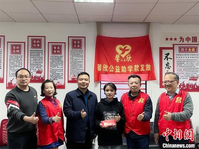 在湘求學的西藏女孩：“我淋過雨，也想努力為別人撐把傘”