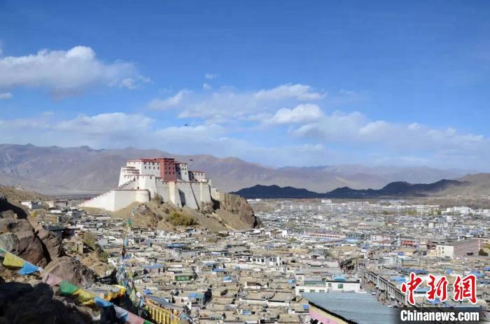 日喀則是“千山之宗，萬水之源”，有著大城市所向往的天然資源?！∪A東師大供圖