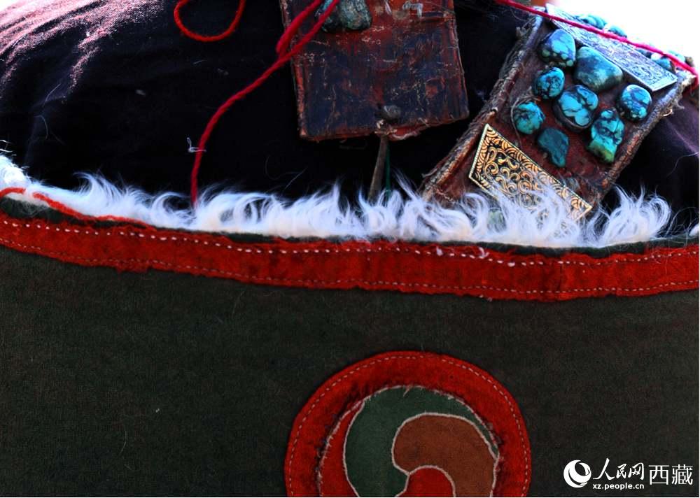 “飛天服飾”細(xì)節(jié)展示。 人民網(wǎng) 李海霞攝