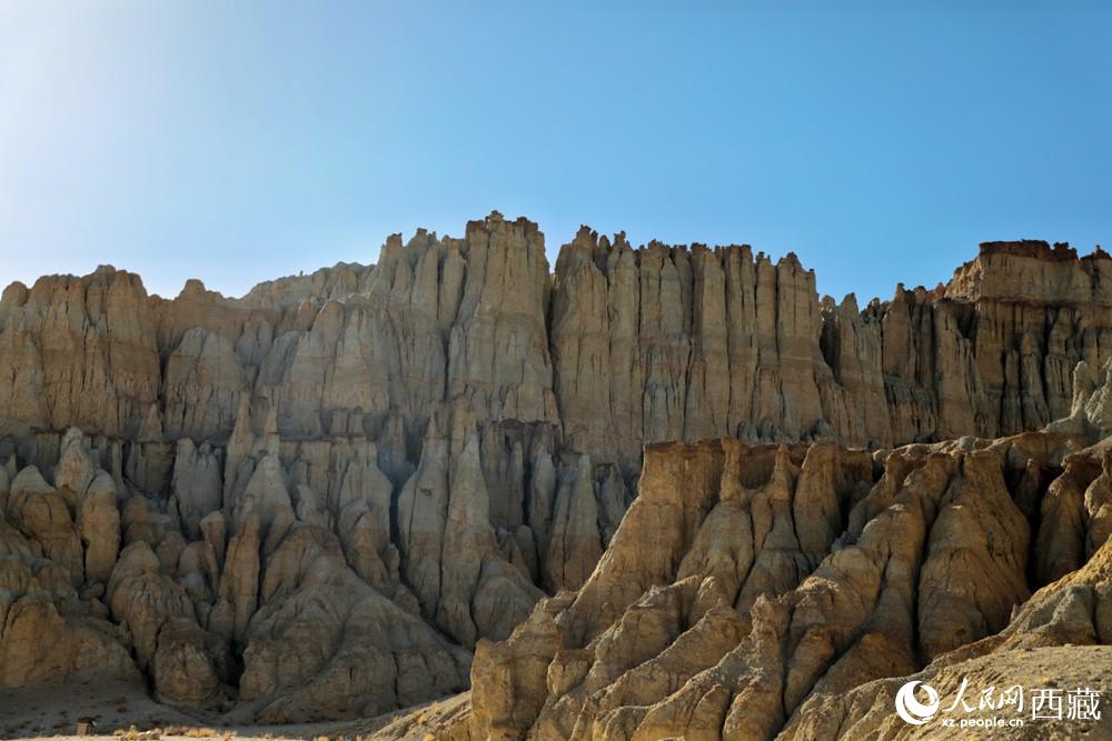 札達(dá)土林。人民網(wǎng) 李海霞攝