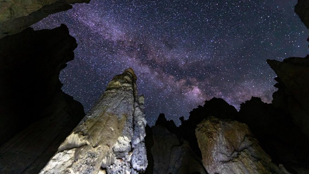 手可摘星辰。貢覺群培攝