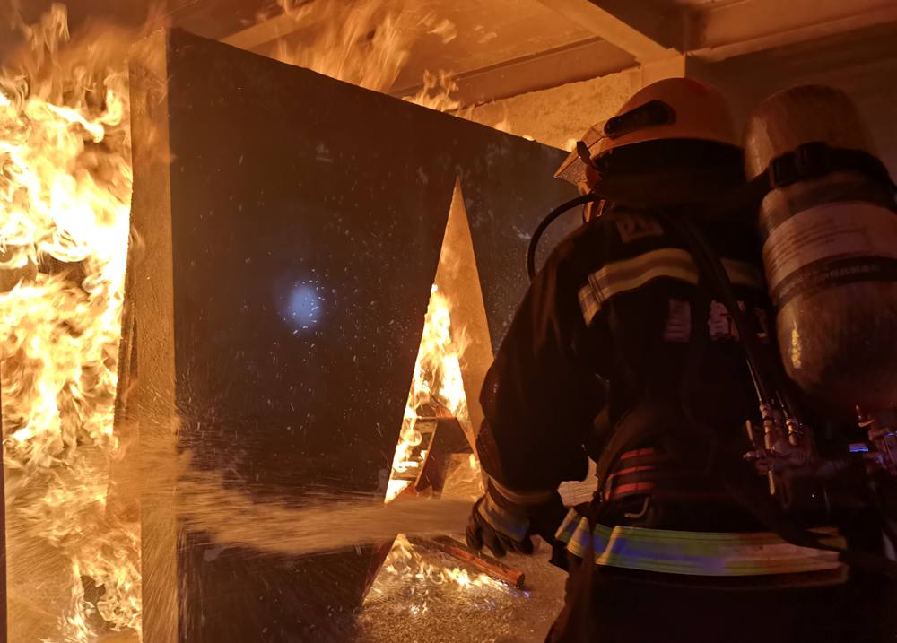 真火內(nèi)攻實操訓練。