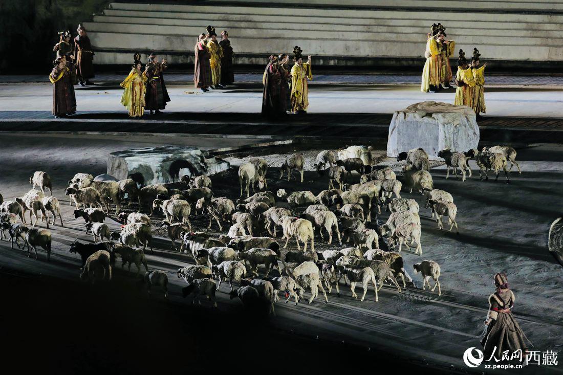 試演現(xiàn)場(chǎng)。人民網(wǎng)次仁羅布攝