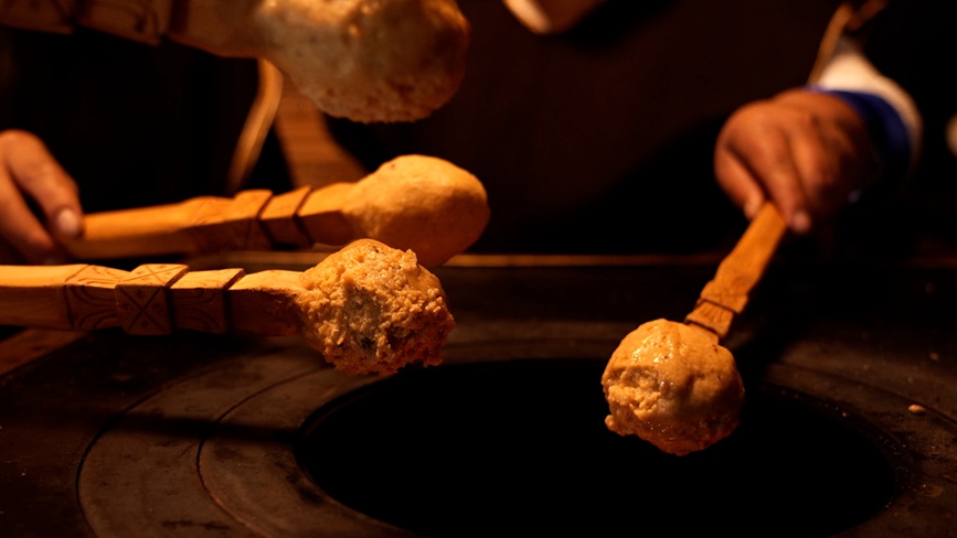  烤“結(jié)達(dá)”。