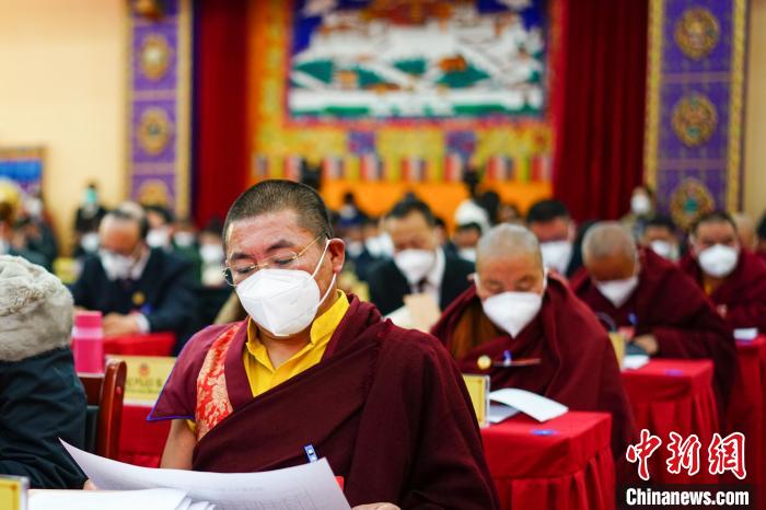 圖為宗教界委員參會建言資政?！〗w波 攝