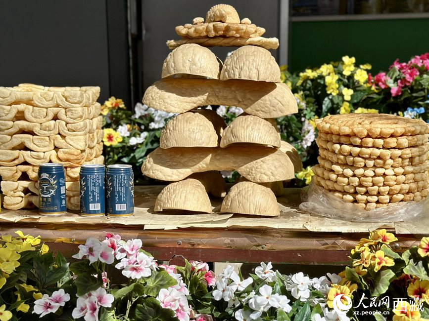 種類繁多的卡塞。人民網(wǎng) 次仁羅布攝